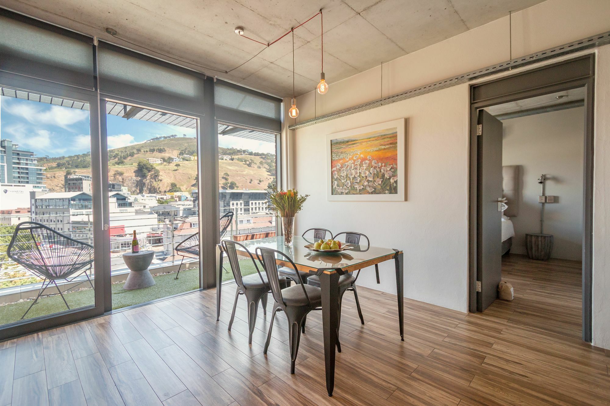 Designer Lofts On Prestwich Apartment *